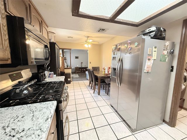 511 N Dawn Lane, Sapulpa, OK 74066
