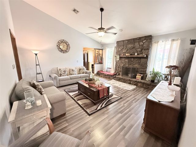 511 N Dawn Lane, Sapulpa, OK 74066
