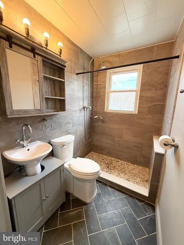 202 GERMAN HILL RD, Baltimore, MD 21222