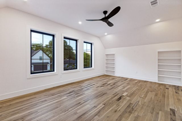 10320 Lynford Drive, Dallas, TX 75238