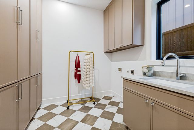 10320 Lynford Drive, Dallas, TX 75238