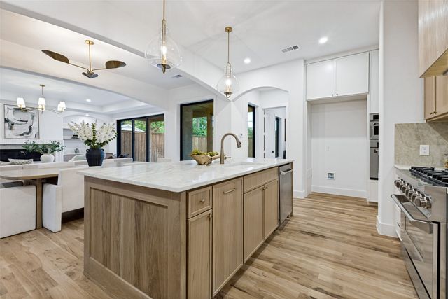 10320 Lynford Drive, Dallas, TX 75238