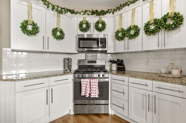 1000 Clay Pl, Lebanon, TN 37087