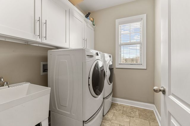 1000 Clay Pl, Lebanon, TN 37087