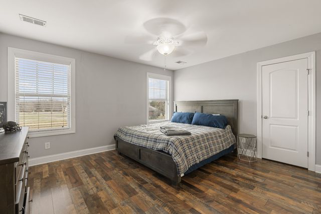 1000 Clay Pl, Lebanon, TN 37087