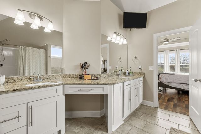 1000 Clay Pl, Lebanon, TN 37087