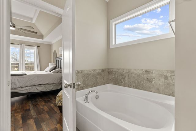 1000 Clay Pl, Lebanon, TN 37087