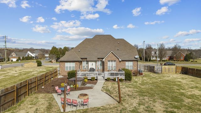 1000 Clay Pl, Lebanon, TN 37087