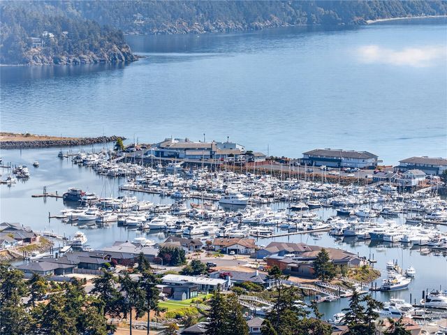 2618 Washington Boulevard, Anacortes, WA 98221