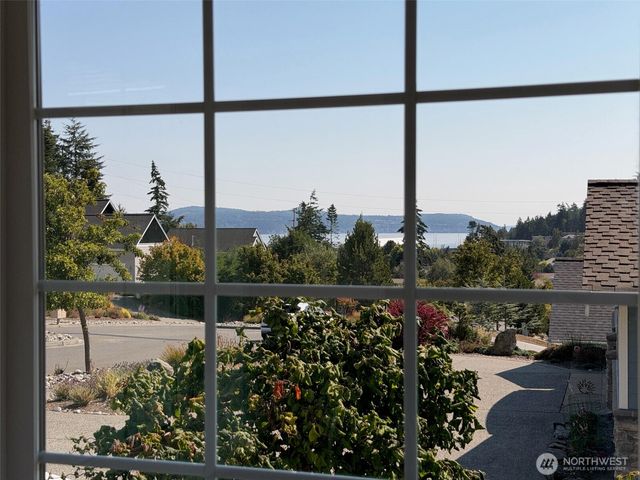 2618 Washington Boulevard, Anacortes, WA 98221