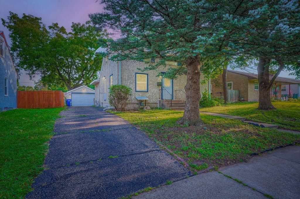 1727 Clear Avenue, Saint Paul, MN 55106