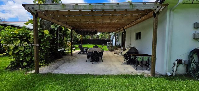 13501 NE Miami Ct, Miami, FL 33161