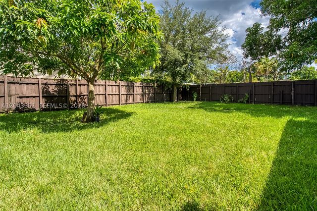 13501 NE Miami Ct, Miami, FL 33161