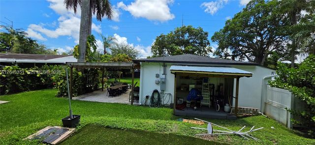13501 NE Miami Ct, Miami, FL 33161
