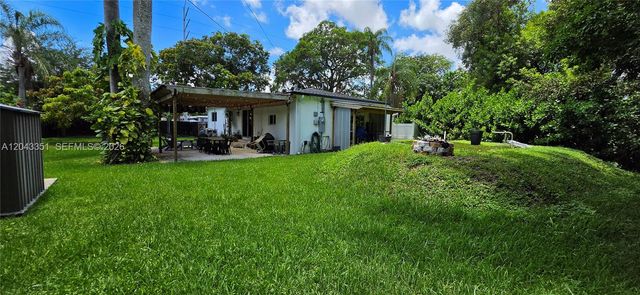 13501 NE Miami Ct, Miami, FL 33161