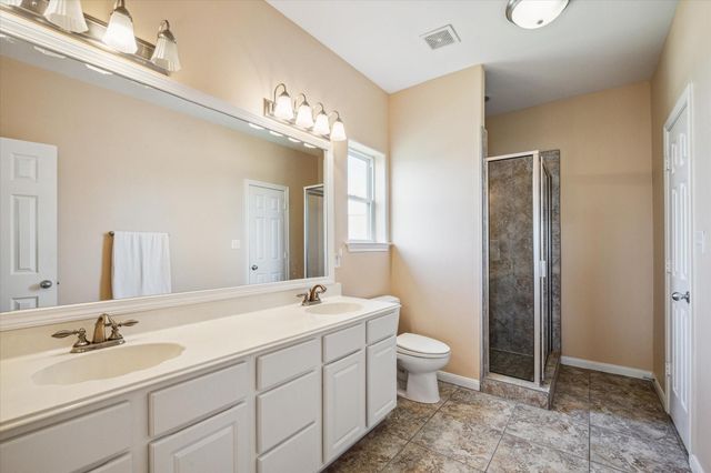 4015 Warchest Court, Galveston, TX 77554