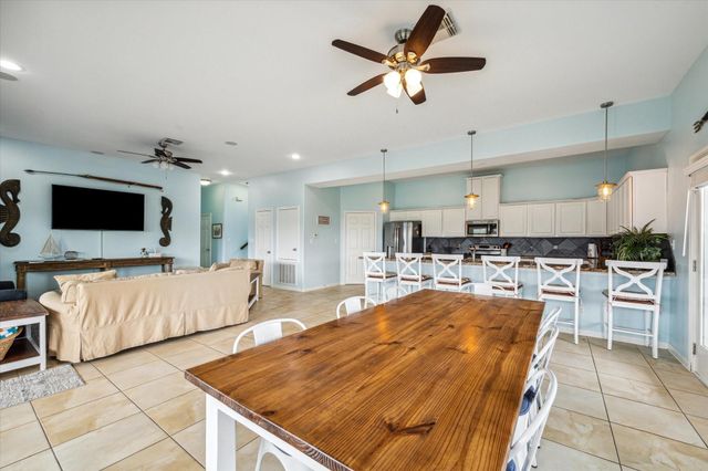 4015 Warchest Court, Galveston, TX 77554