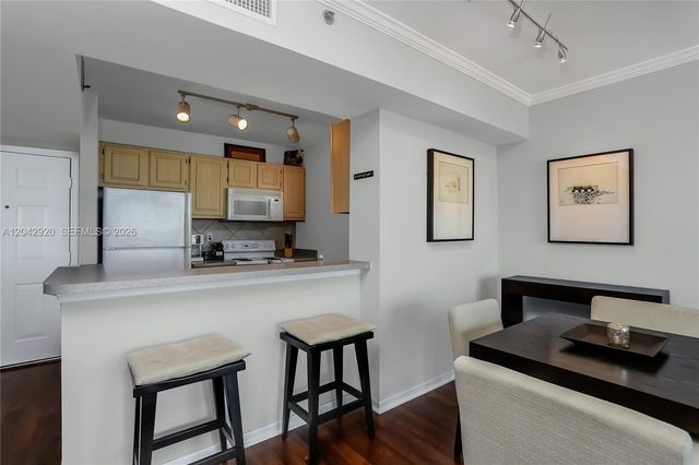 2665 SW 37th Ave 1404, Miami, FL 33133