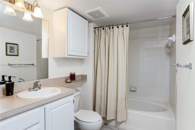 2665 SW 37th Ave 1404, Miami, FL 33133
