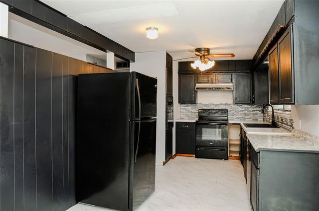 706 Neal Circle, El Reno, OK 73036