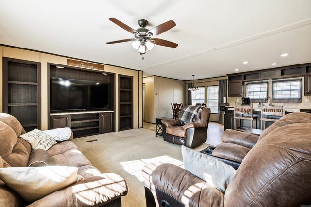 3962 Cottonwood Place, Benton, AR 72015