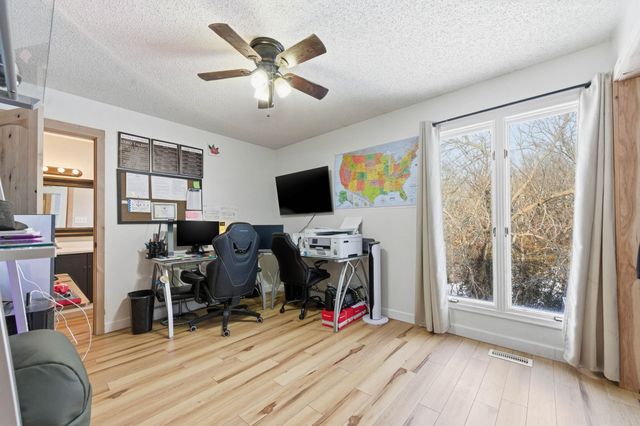 500 S Sharon Ct, Derby, KS 67037