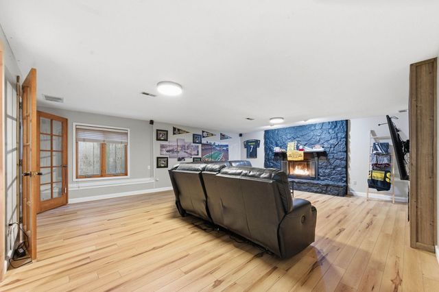 500 S Sharon Ct, Derby, KS 67037