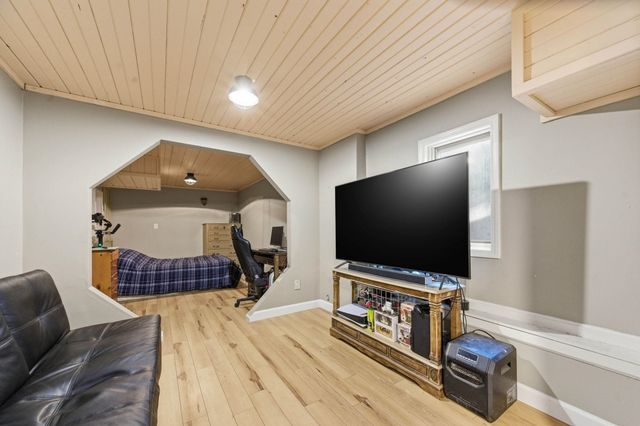 500 S Sharon Ct, Derby, KS 67037