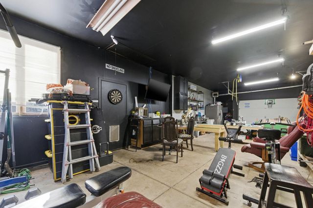 500 S Sharon Ct, Derby, KS 67037