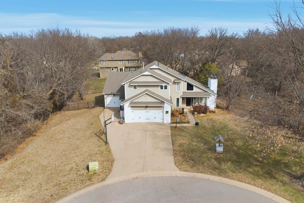 500 S Sharon Ct, Derby, KS 67037
