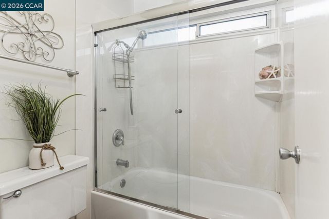 2730 Walnut Blvd, Walnut Creek, CA 94596