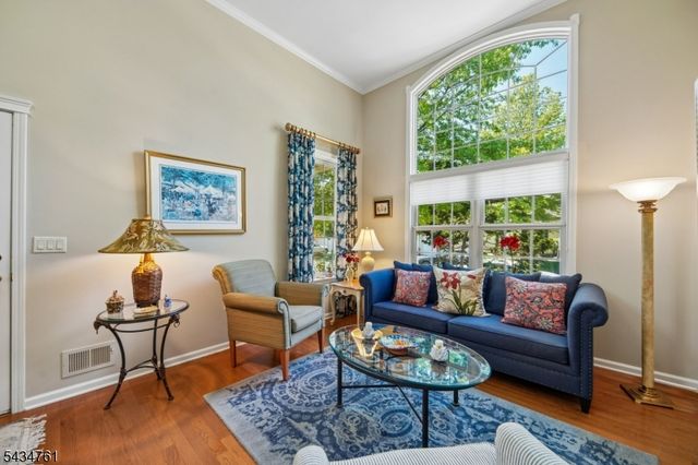 38 Constitution Way, Franklin Twp., NJ 08873