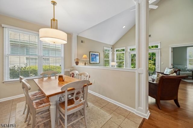 38 Constitution Way, Franklin Twp., NJ 08873
