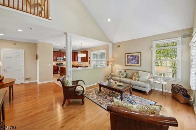 38 Constitution Way, Franklin Twp., NJ 08873