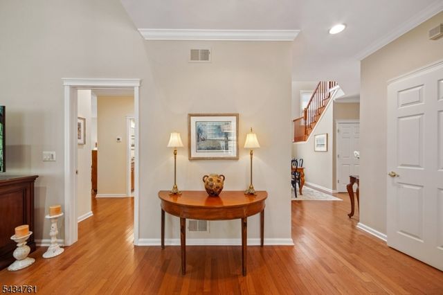 38 Constitution Way, Franklin Twp., NJ 08873