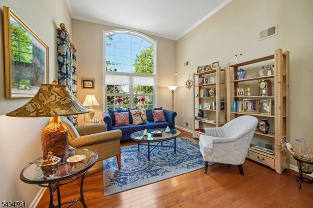 38 Constitution Way, Franklin Twp., NJ 08873