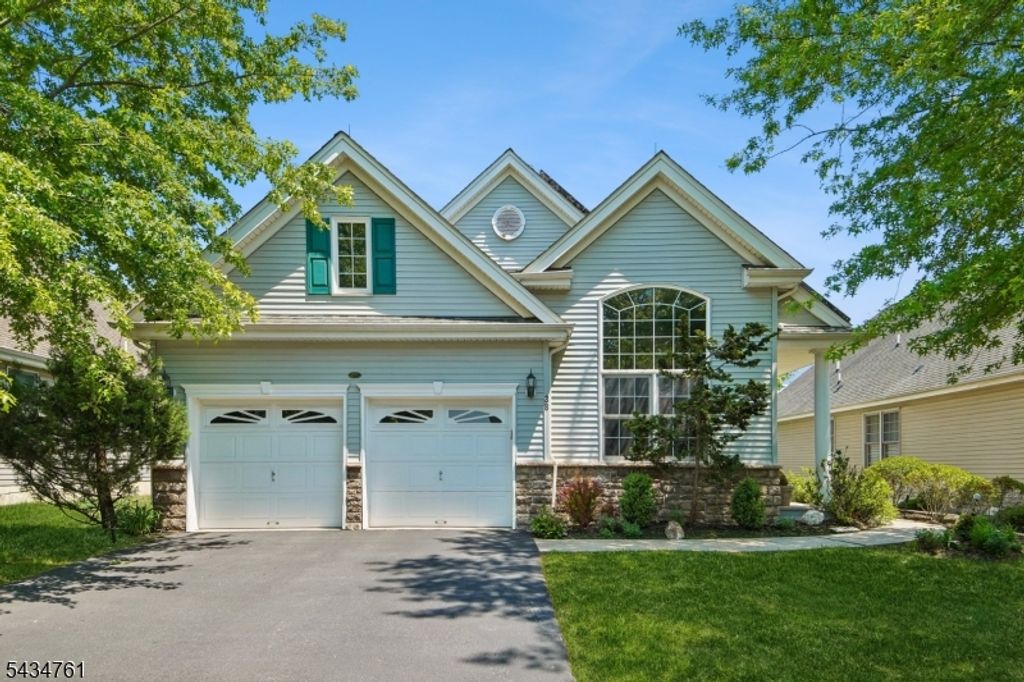 38 Constitution Way, Franklin Twp., NJ 08873