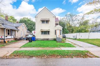 5678 Hamlet Avenue, Cleveland, OH 44127