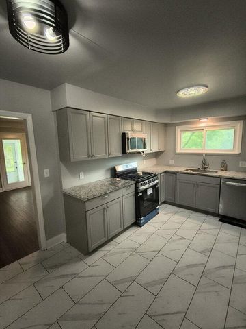 6277 Corunna Road, Flint Twp, MI 48532