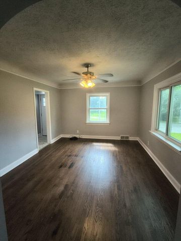 6277 Corunna Road, Flint Twp, MI 48532