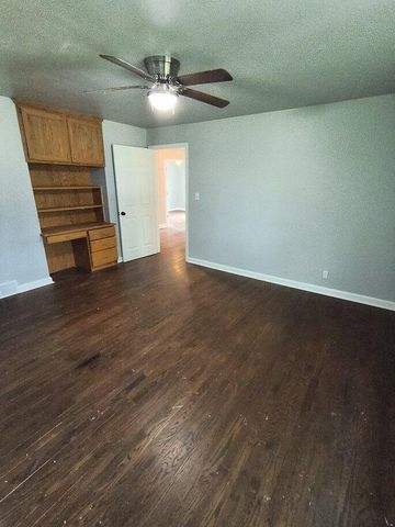 6277 Corunna Road, Flint Twp, MI 48532