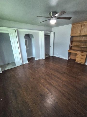 6277 Corunna Road, Flint Twp, MI 48532