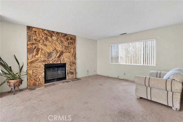 11591 Kiowa Road, Apple Valley, CA 92308