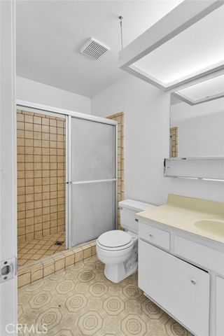 11591 Kiowa Road, Apple Valley, CA 92308