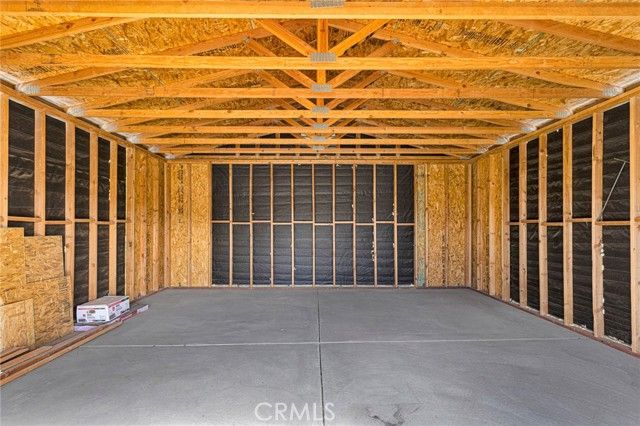 11591 Kiowa Road, Apple Valley, CA 92308