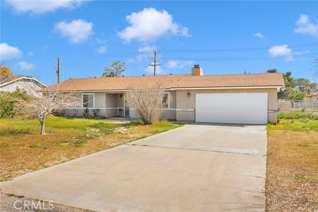 11591 Kiowa Road, Apple Valley, CA 92308