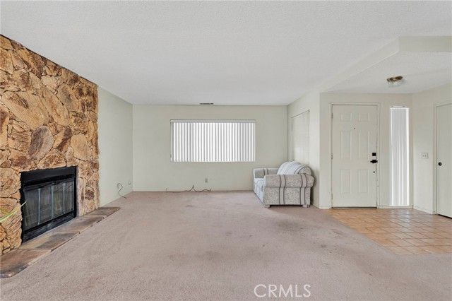 11591 Kiowa Road, Apple Valley, CA 92308