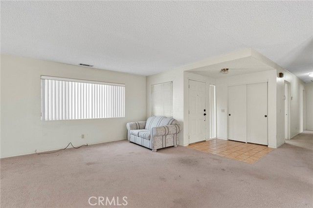 11591 Kiowa Road, Apple Valley, CA 92308