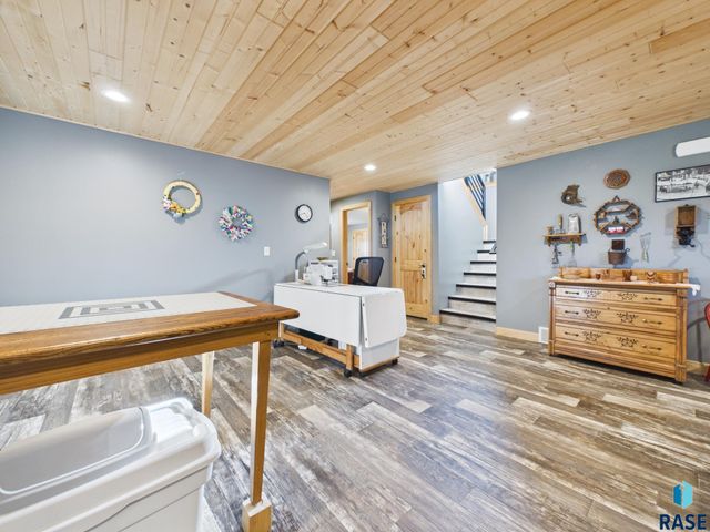 47504 Pony Meadow Ct Court, Renner, SD 57055