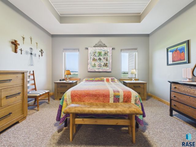 47504 Pony Meadow Ct Court, Renner, SD 57055